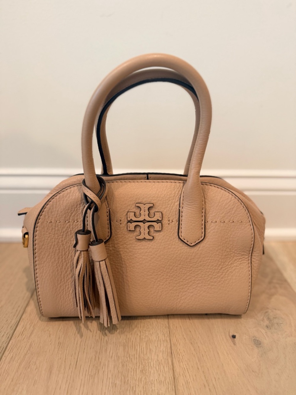 Tory Burch Women’s McGraw crossbody Beige Leather Satchel Bag